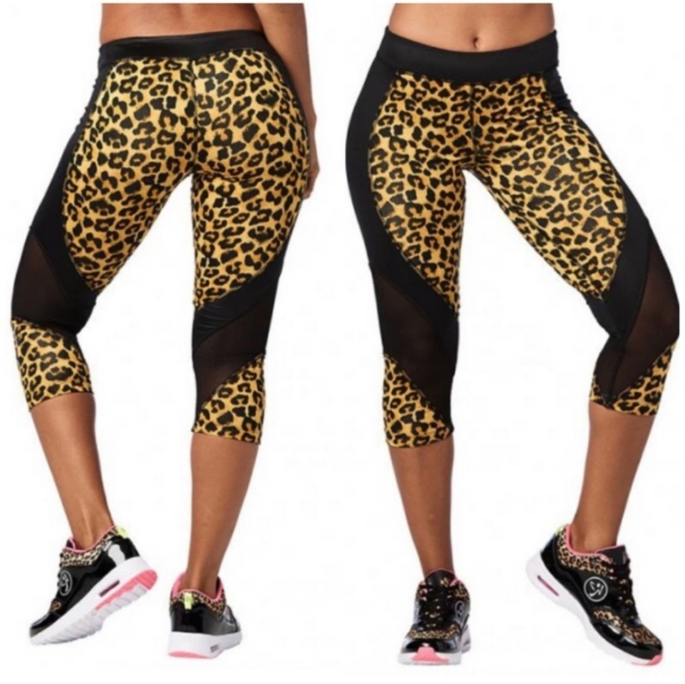 Zumba NWT La Gozadera Mesh Capri Leggings Animal Print Size S Spicy Leopard